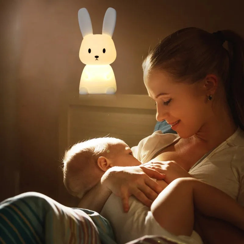 Luminária Noturna LED de Silicone em Formato de Coelhinho Com sensor de toque, design fofo de animal, perfeita para decoração de quarto infantil. Um presente encantador para bebês, crianças e decoração do lar.
