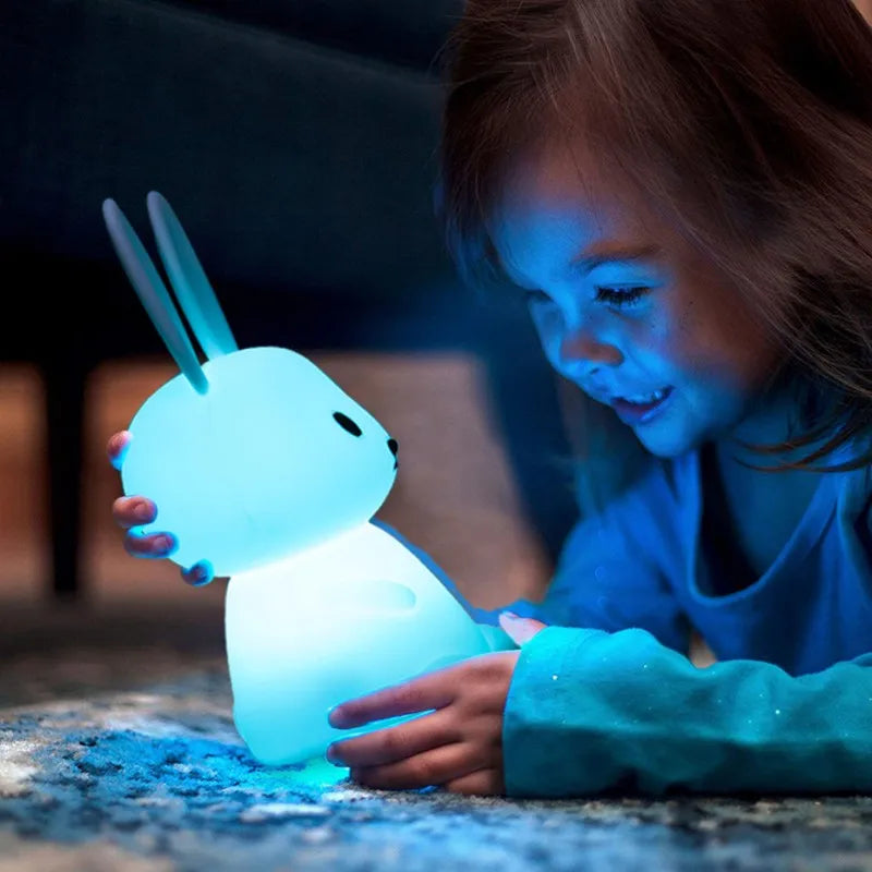 Luminária Noturna LED de Silicone em Formato de Coelhinho Com sensor de toque, design fofo de animal, perfeita para decoração de quarto infantil. Um presente encantador para bebês, crianças e decoração do lar.
